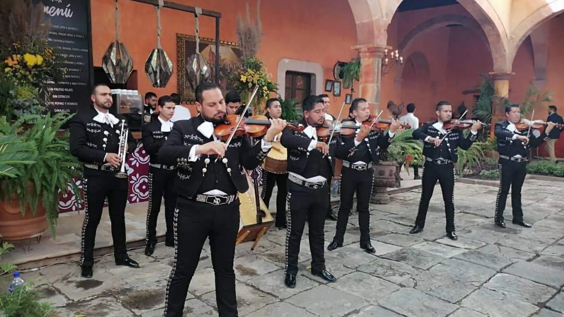 MARIACHI 3-E BYN-